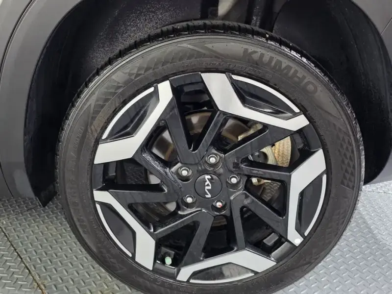 2023 Kia Seltos с пробегом 48 934 км
