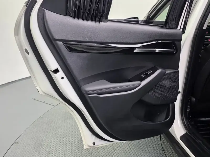 2023 Kia Seltos с пробегом 48 934 км