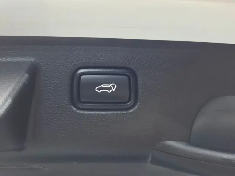 2023 Kia Seltos с пробегом 48 934 км