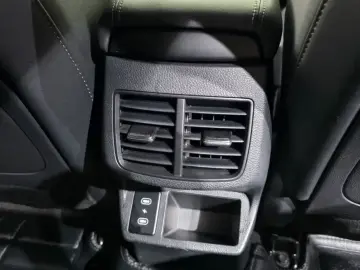 2023 Kia Seltos с пробегом 48 934 км