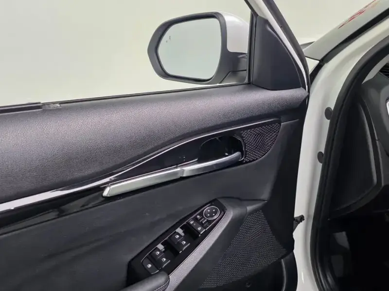 2023 Kia Seltos с пробегом 48 934 км