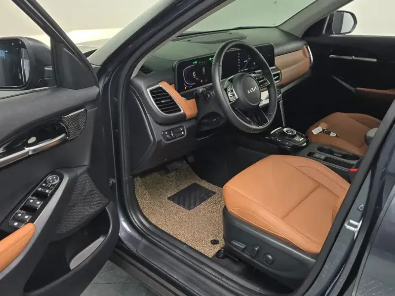2025 Kia Seltos с пробегом 6 960 км