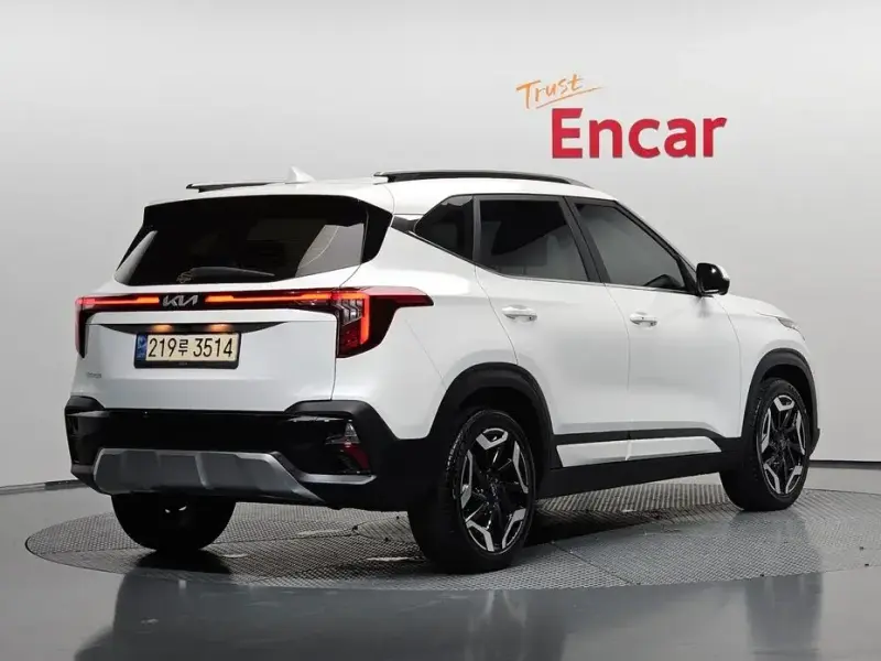 2023 Kia Seltos с пробегом 72 742 км