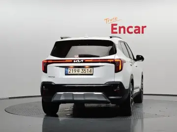 2023 Kia Seltos с пробегом 72 742 км