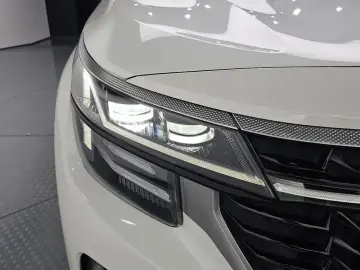 2023 Kia Seltos с пробегом 72 742 км