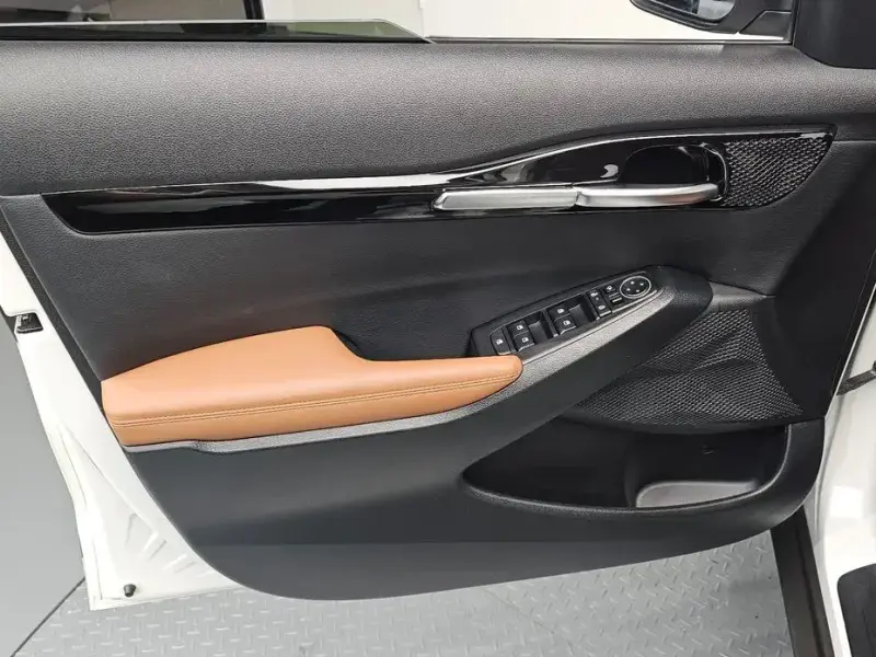 2023 Kia Seltos с пробегом 72 742 км