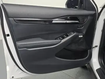 2024 Kia Seltos с пробегом 26 239 км