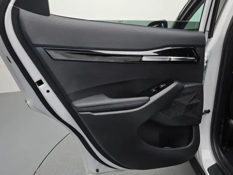 2024 Kia Seltos с пробегом 26 239 км