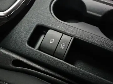 2025 Kia Seltos с пробегом 17 622 км