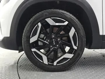 2025 Kia Seltos с пробегом 20 829 км