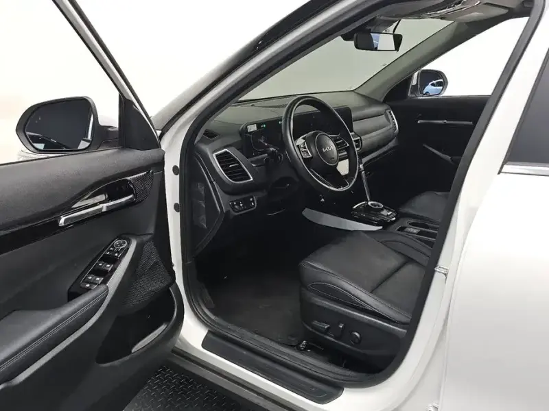 2025 Kia Seltos с пробегом 20 829 км