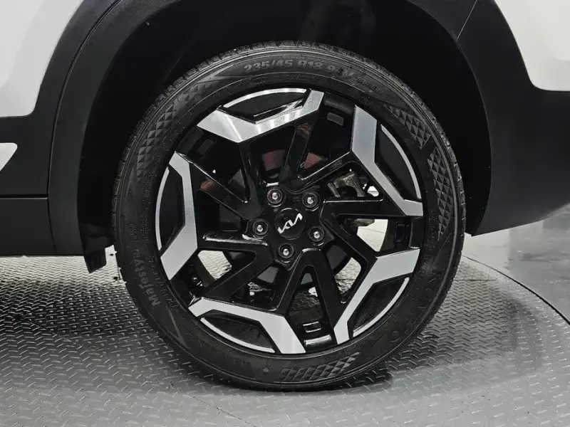 2025 Kia Seltos с пробегом 20 829 км
