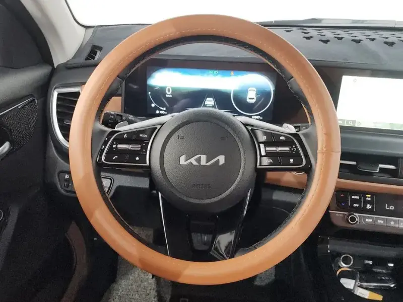 2025 Kia Seltos с пробегом 10 847 км
