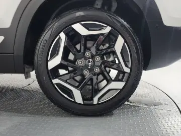 2025 Kia Seltos с пробегом 10 847 км