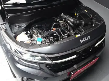 2023 Kia Seltos с пробегом 15 570 км