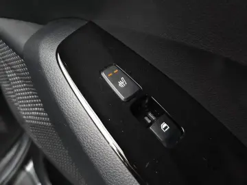 2023 Kia Seltos с пробегом 15 570 км