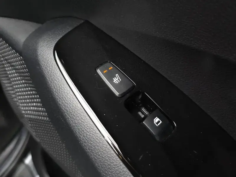 2023 Kia Seltos с пробегом 15 570 км