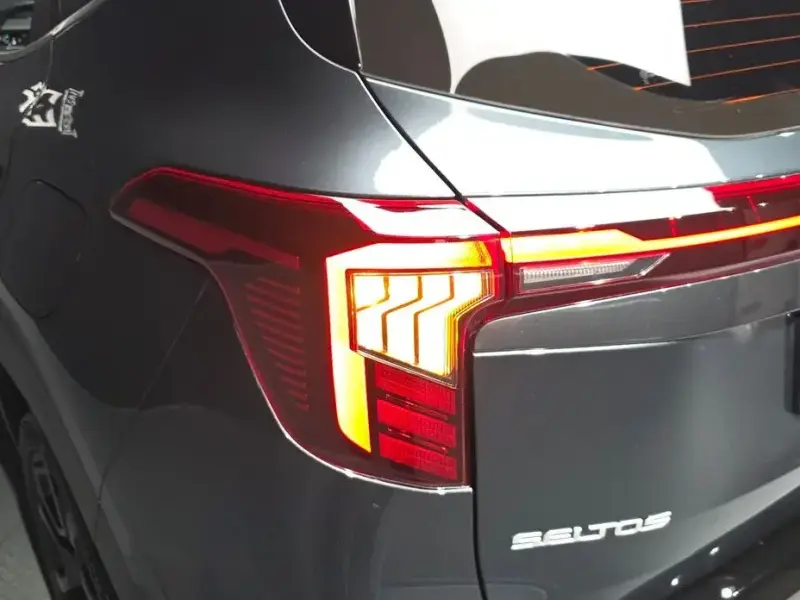 2023 Kia Seltos с пробегом 15 570 км