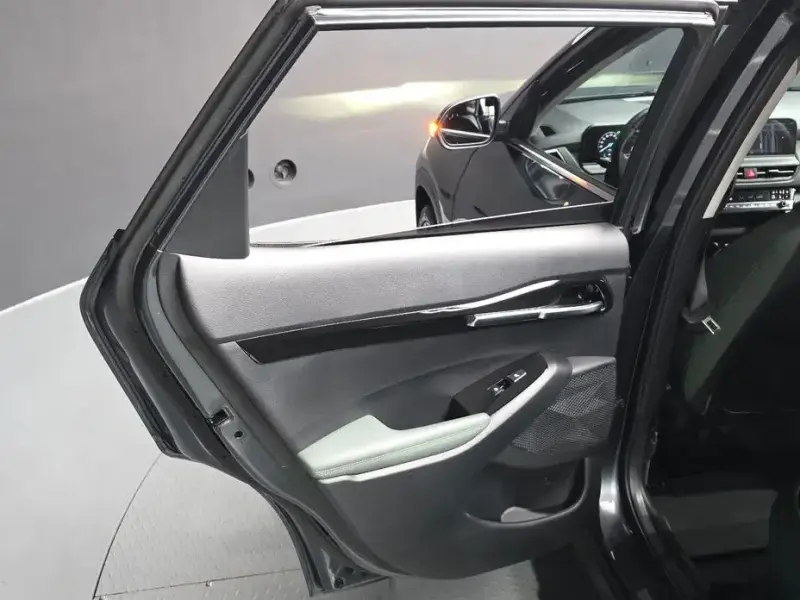 2023 Kia Seltos с пробегом 15 570 км