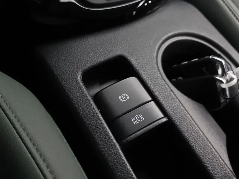 2023 Kia Seltos с пробегом 15 570 км