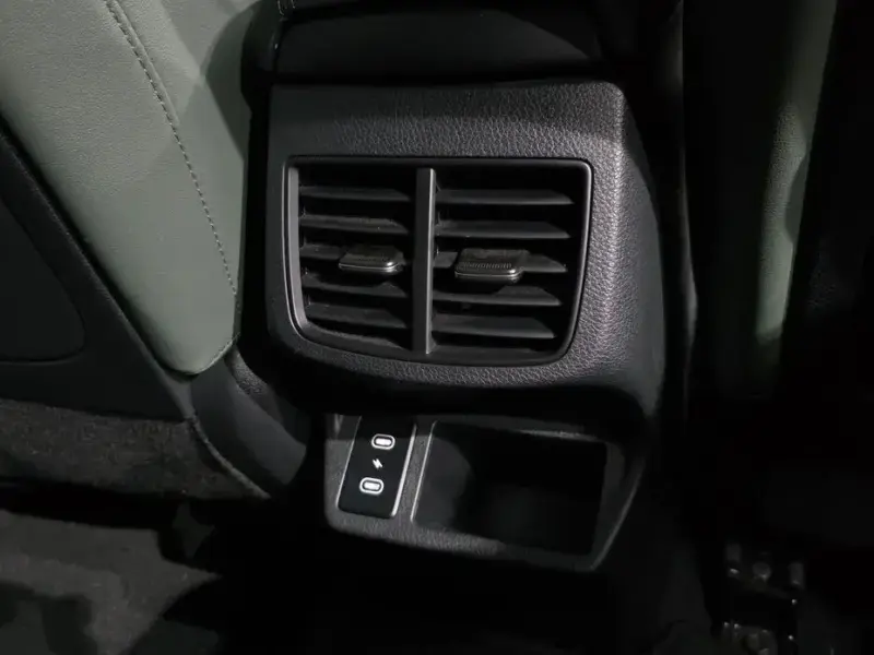 2023 Kia Seltos с пробегом 15 570 км