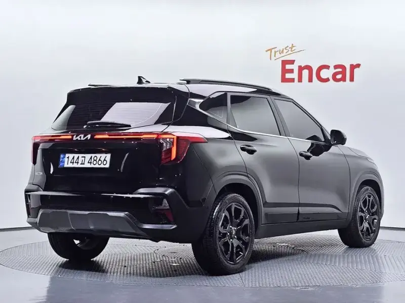 2024 Kia Seltos с пробегом 23 020 км