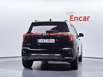 2024 Kia Seltos с пробегом 23 020 км