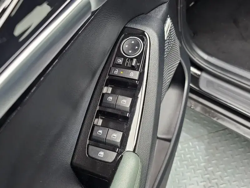 2024 Kia Seltos с пробегом 23 020 км