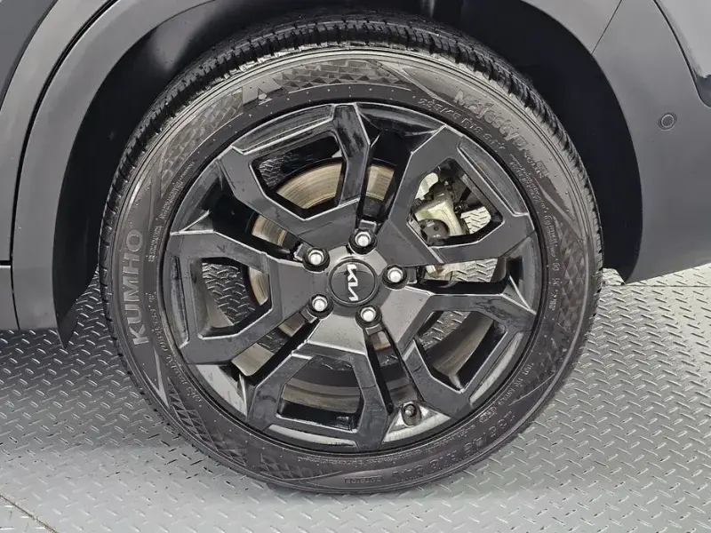 2024 Kia Seltos с пробегом 23 020 км