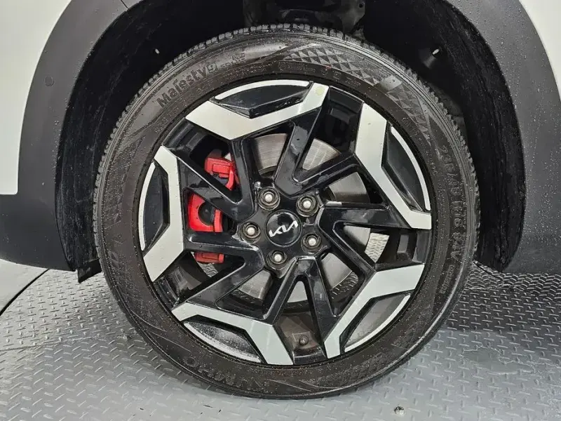 2024 Kia Seltos с пробегом 8 439 км