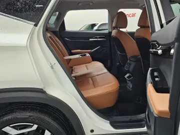 2024 Kia Seltos с пробегом 8 439 км