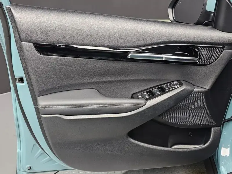 2025 Kia Seltos с пробегом 10 526 км