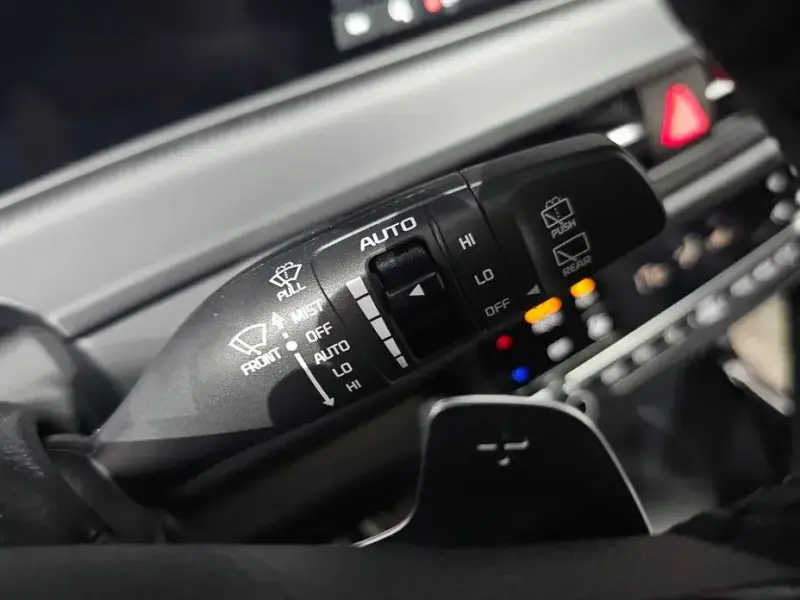 2025 Kia Seltos с пробегом 10 526 км