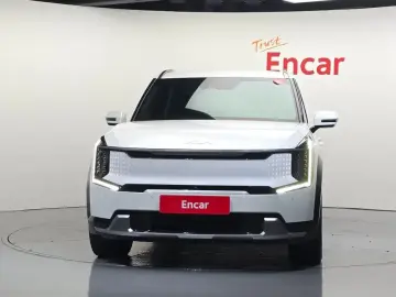 2023 Kia EV9 с пробегом 44 065 км