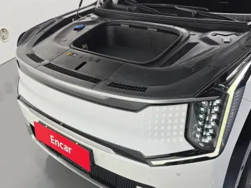 2023 Kia EV9 с пробегом 44 065 км