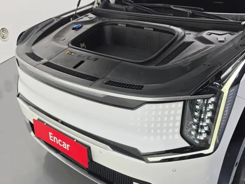 2023 Kia EV9 с пробегом 44 065 км