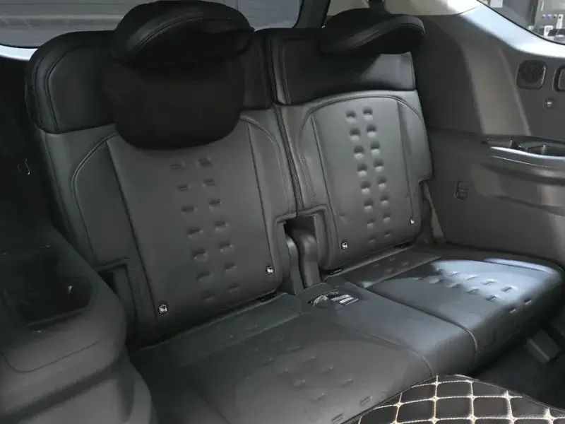 2023 Kia EV9 с пробегом 44 065 км