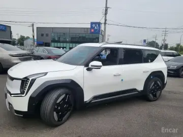 2023 Kia EV9 с пробегом 39 588 км