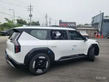 2023 Kia EV9 с пробегом 39 588 км