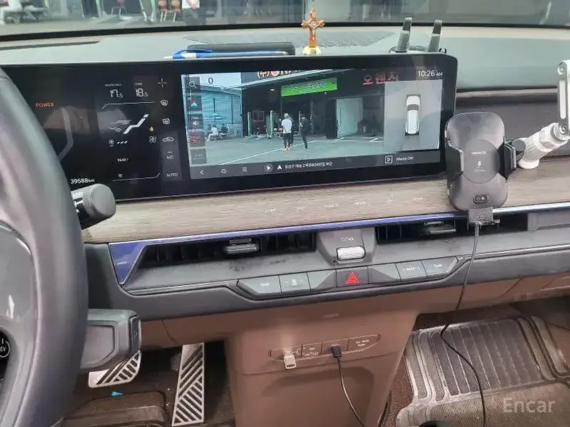 2023 Kia EV9 с пробегом 39 588 км