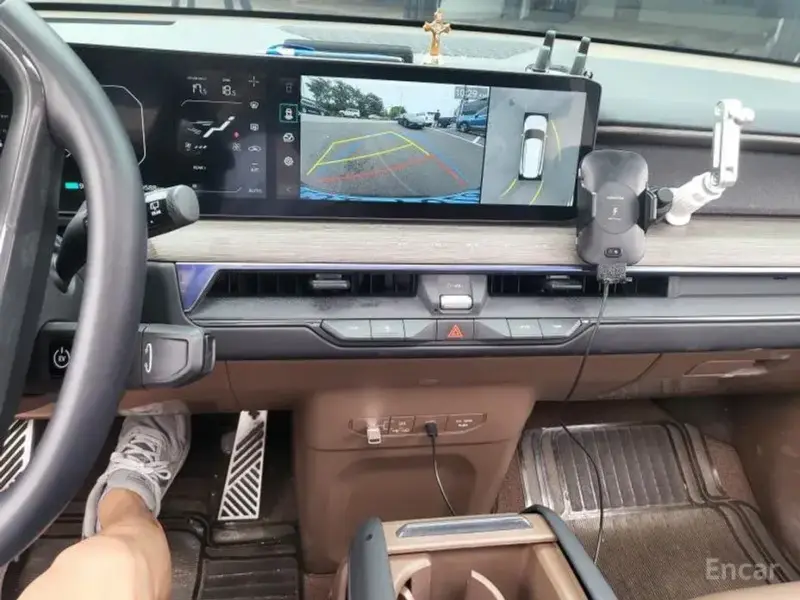 2023 Kia EV9 с пробегом 39 588 км