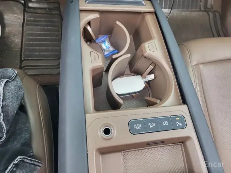 2023 Kia EV9 с пробегом 39 588 км