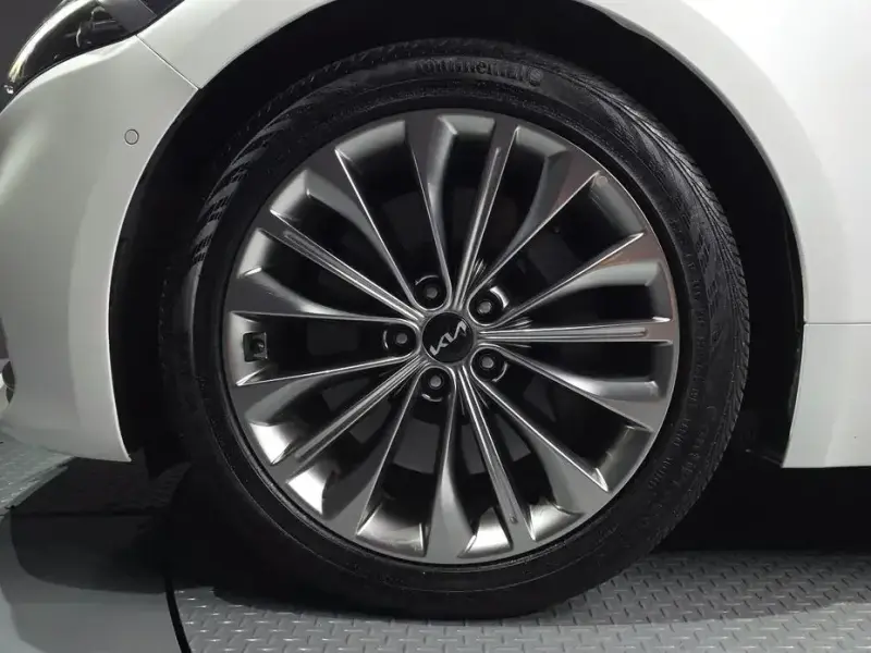 2023 Kia K9 с пробегом 22 065 км