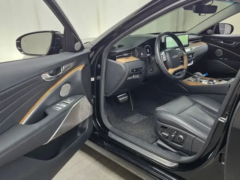2023 Kia K9 с пробегом 23 047 км