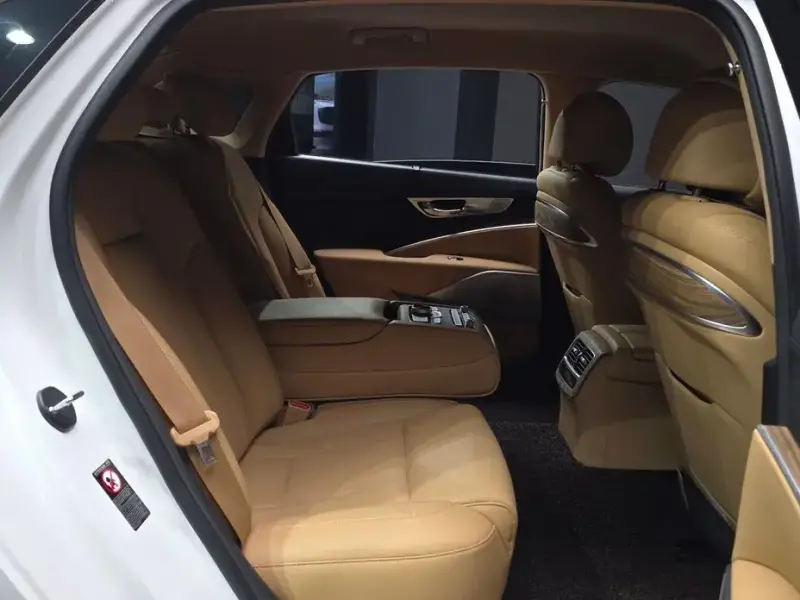 2023 Kia K9 с пробегом 22 065 км