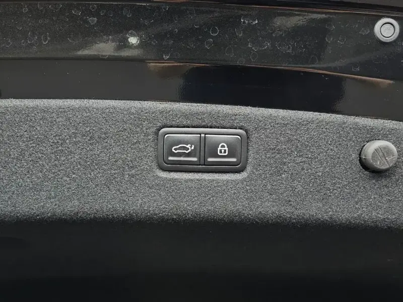 2023 Kia K9 с пробегом 23 047 км