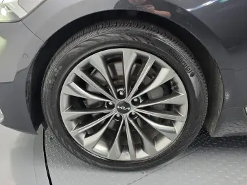 2023 Kia K9 с пробегом 80 181 км