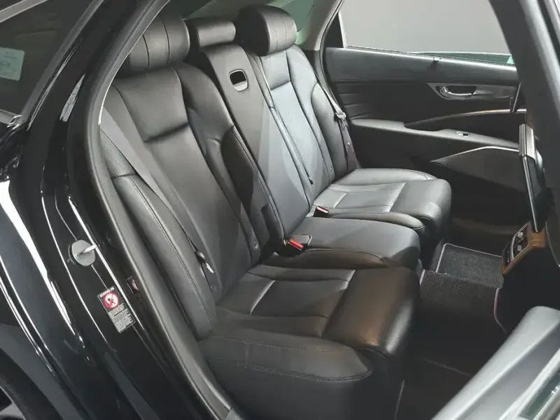 2023 Kia K9 с пробегом 63 061 км