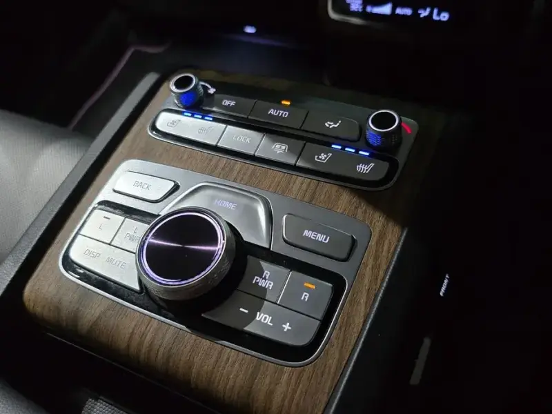 2023 Kia K9 с пробегом 63 061 км