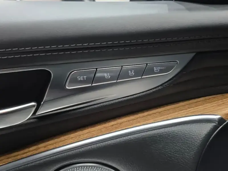 2023 Kia K9 с пробегом 63 061 км